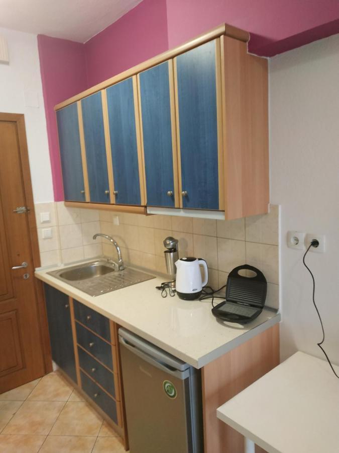 G M 6 Rooms Kentro In The Heart Of The City Larissa Exterior foto
