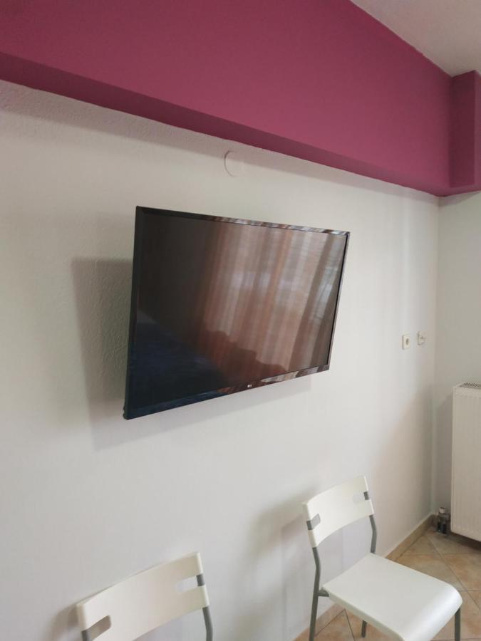 G M 6 Rooms Kentro In The Heart Of The City Larissa Exterior foto